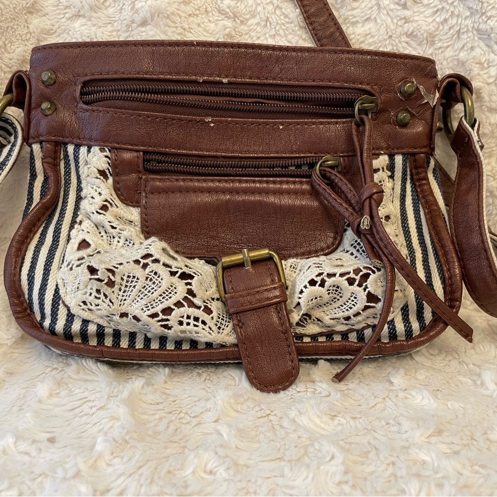 Brown lace stripe crossbody purse
